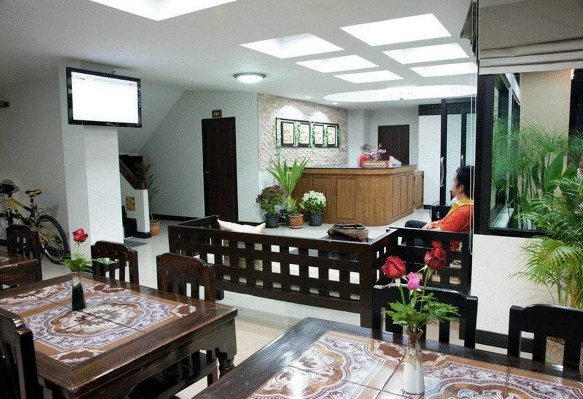 Spring@Tapae Hotel Chiang Mai Exterior foto